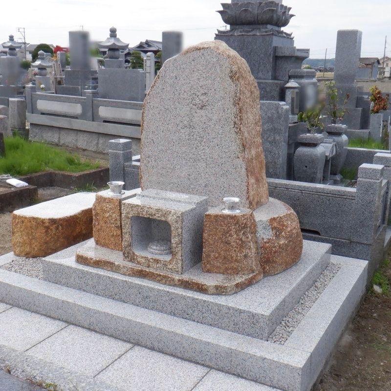 自然石のお墓